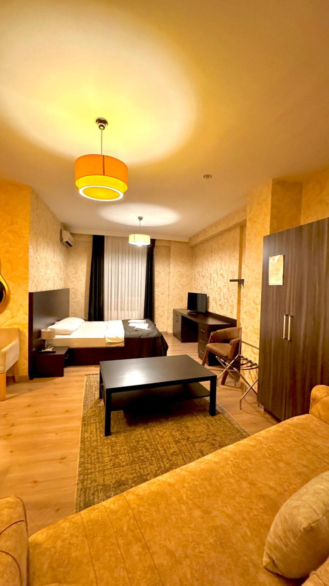 Bossuite Maltepe Provincia di Istanbul